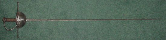 ﻿North Italian Chiseled and Pierced Cuphilt Rapier, ca. 1660 - Image 5
