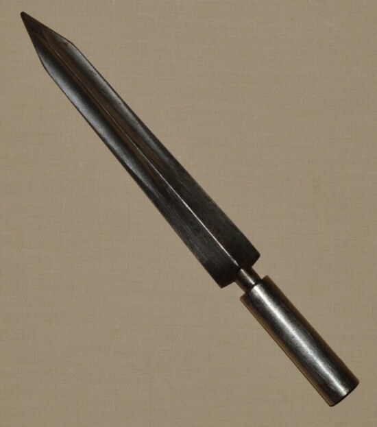 Unusual Plug Bayonet