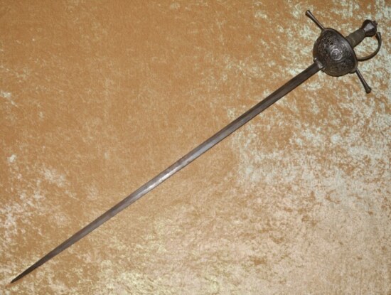 ﻿Spanish Cuphilt Rapier in 17th C Style, Probably 19th C, but Possibly Earlier - Image 4