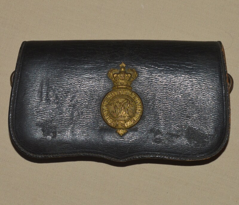 OFFICIER POUCH