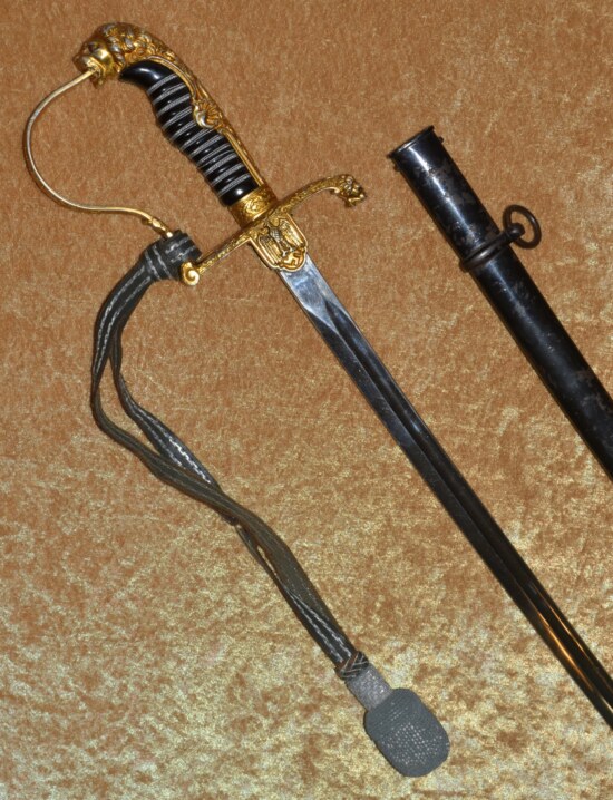 WWII Nazi German Army Heer Officer's Lion Head Sword
