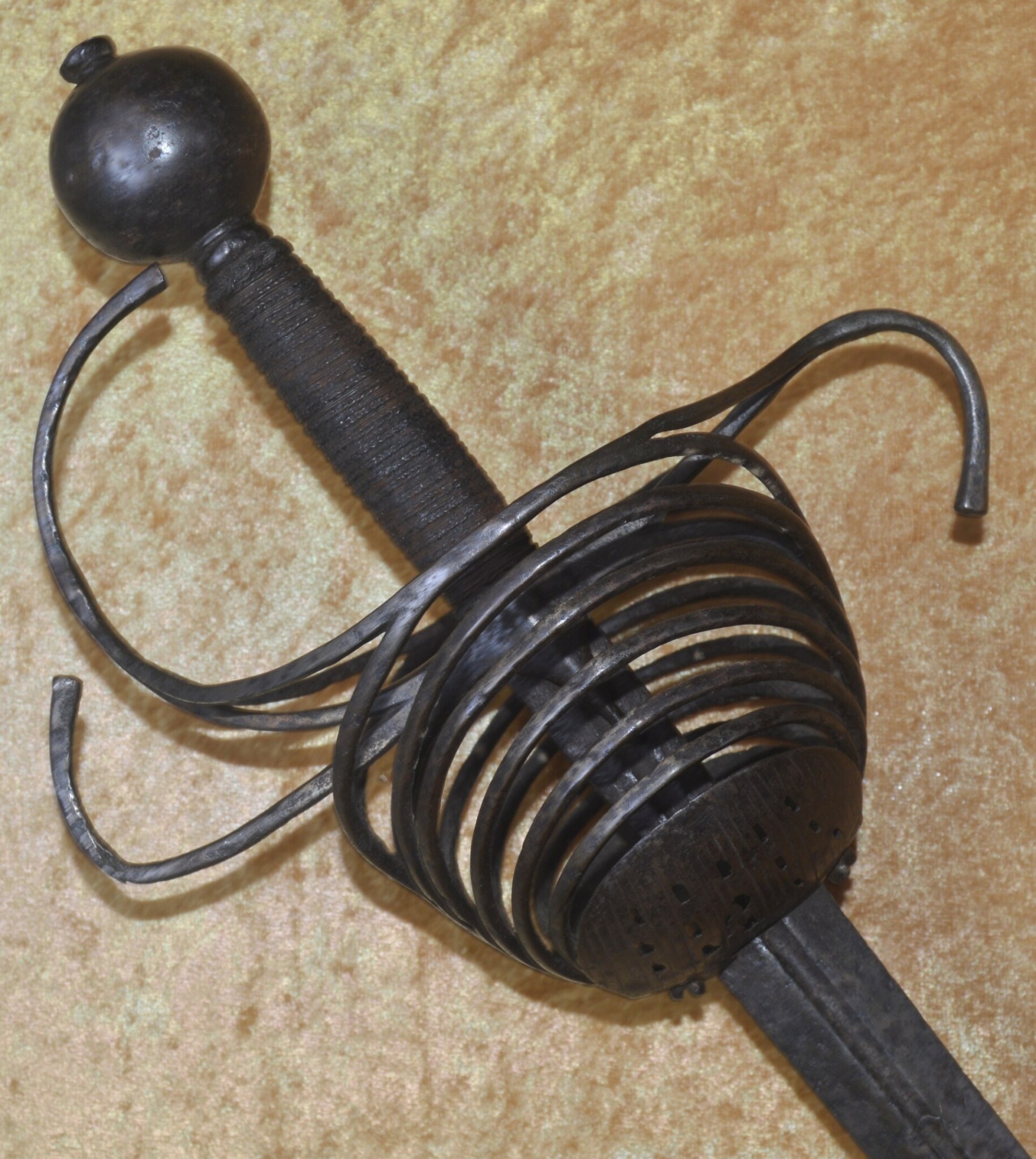 Antique Weapons Dealer for Historic Weapons - Antique Weapon Store