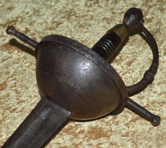 Scarce Portuguese Cuphilt Rapier/Broadsword, Mid-17th C - Image 4