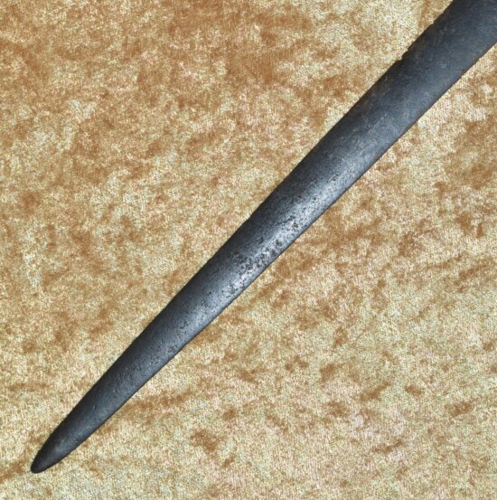 Scarce Portuguese Cuphilt Rapier/Broadsword, Mid-17th C - Image 8