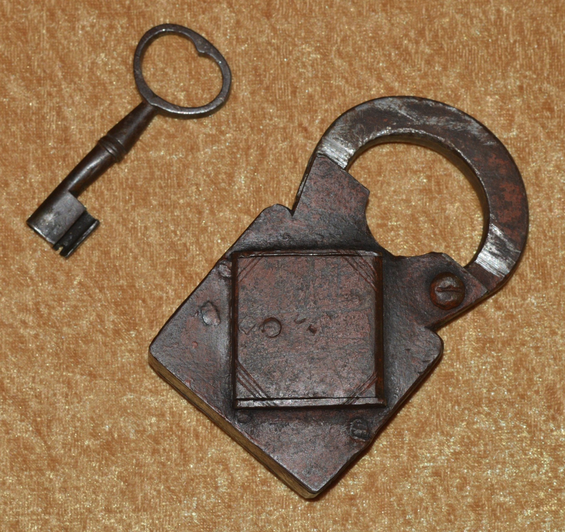 German Padlock with Key, 18th C - Image 2