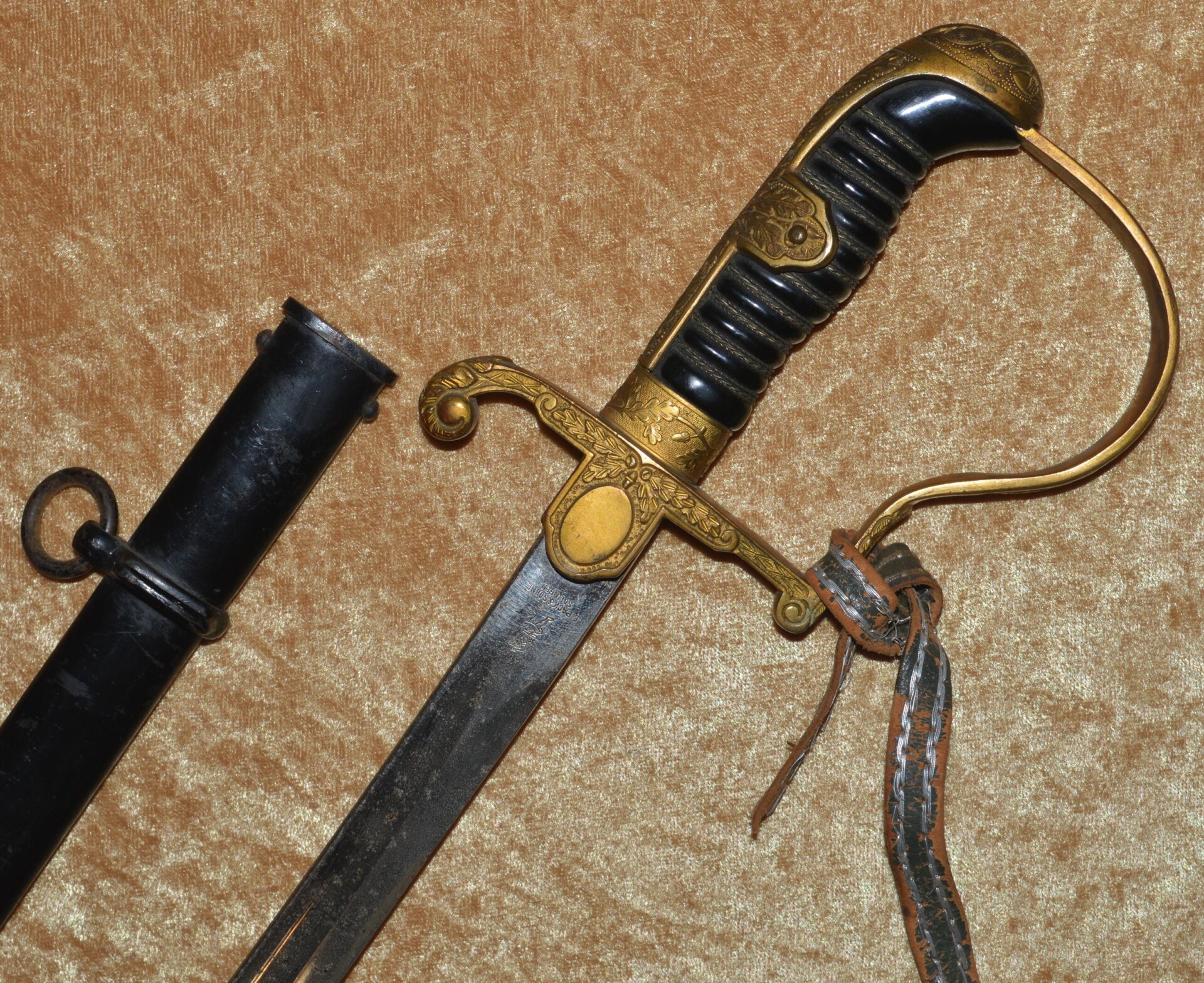 Nazi WWII Army Officer’s Dove Head Sword by Pack & Sohne - Image 2