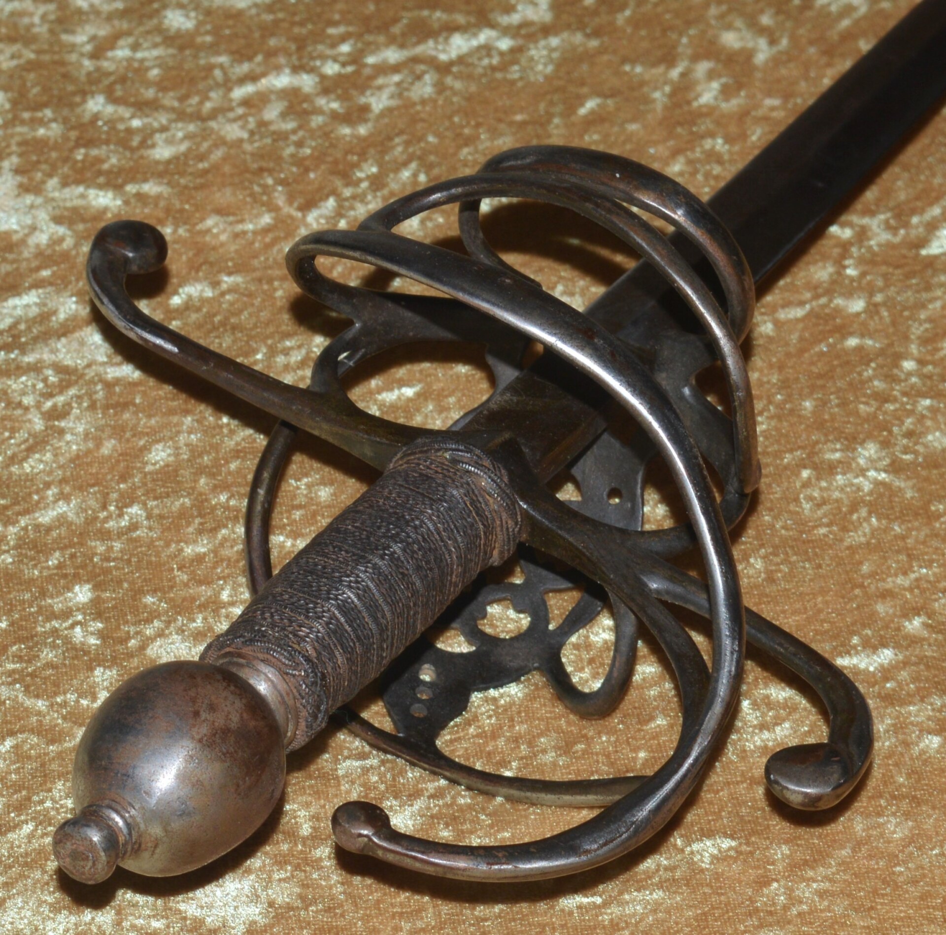 European Swept Hilt Rapier, First Half 17th C - Image 5