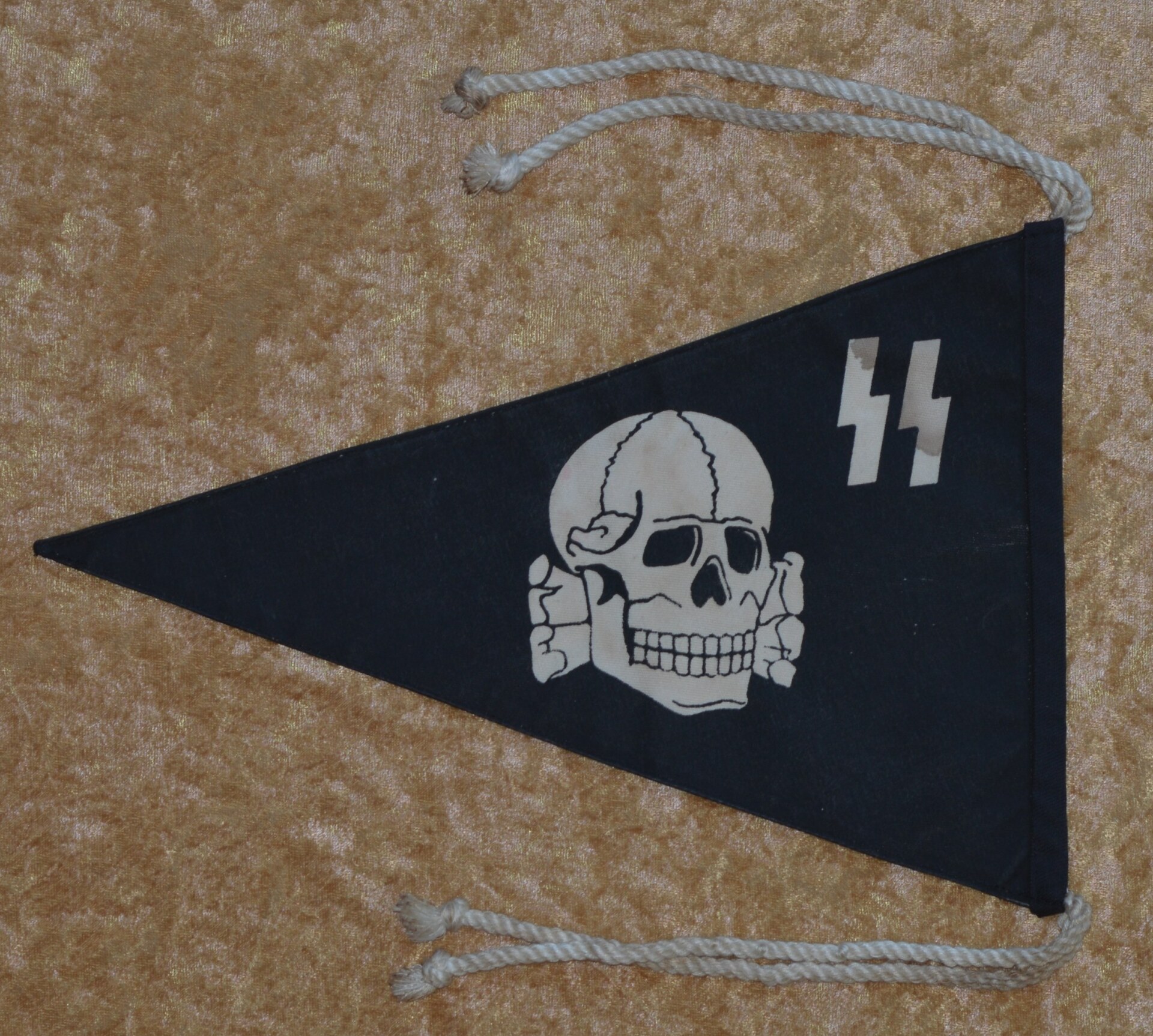 Nazi SS Death Head Vehicle Pennant - Image 4