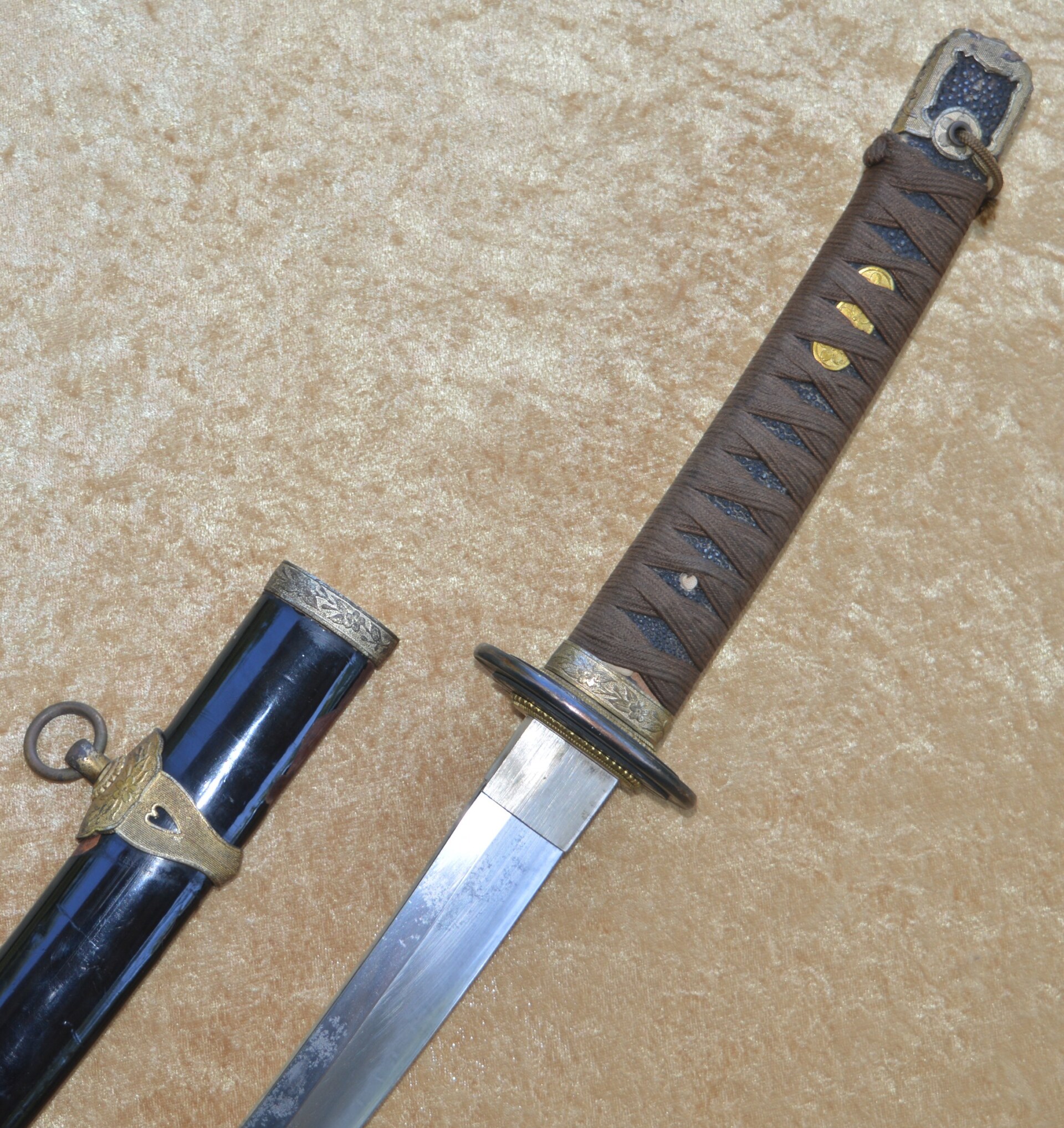 Signed and Dated Japanese WWII Naval Officer’s Kai Gunto Katana - Image 2