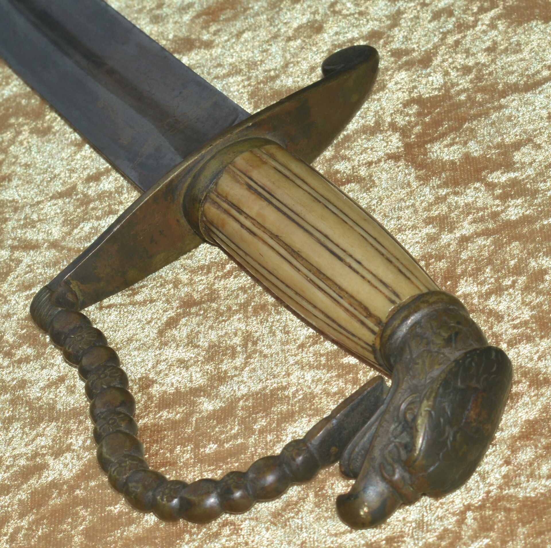 American Eagle Head Mounted Artillery Officer’s Saber, ca. 1810 - Image 4