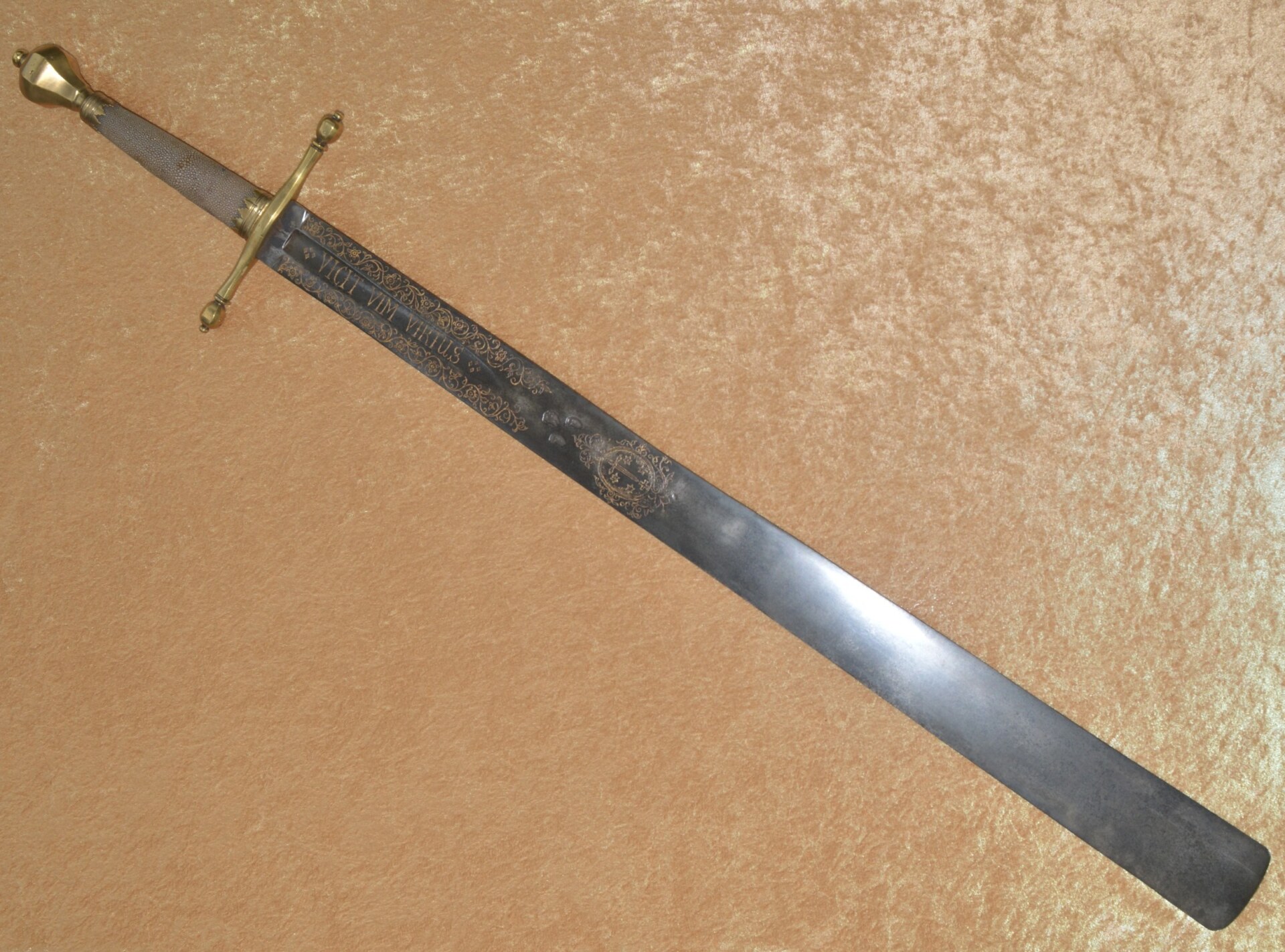 Fine and Historic Executioner Sword Made for the Dutch City of Haarlem, First Half 17th C - Image 2